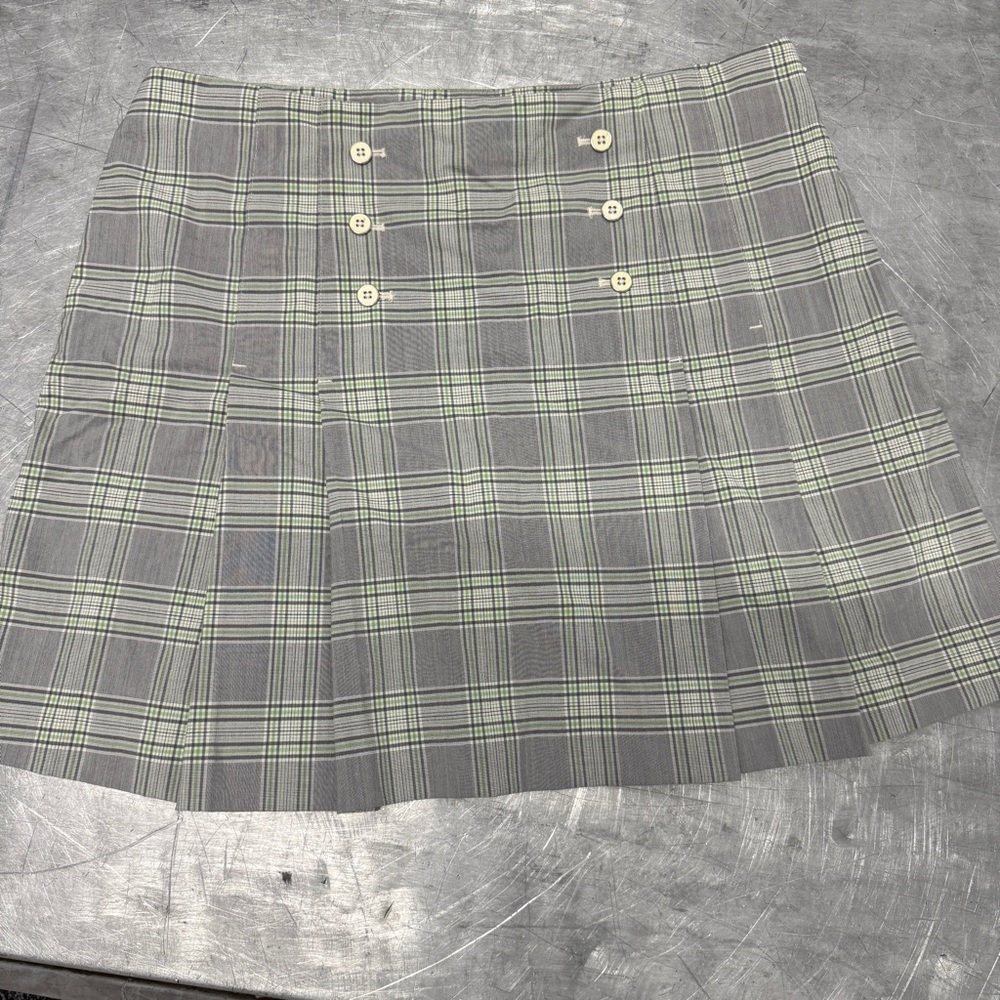 Izod Xfg Women’s Gray And Green Plaid Golf Skort Size 14